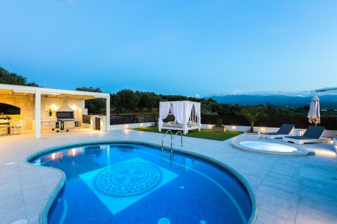 Caramel Villa, With 40M2 Pool & Spa Whirlpool, By Thinkvilla Pánormos エクステリア 写真